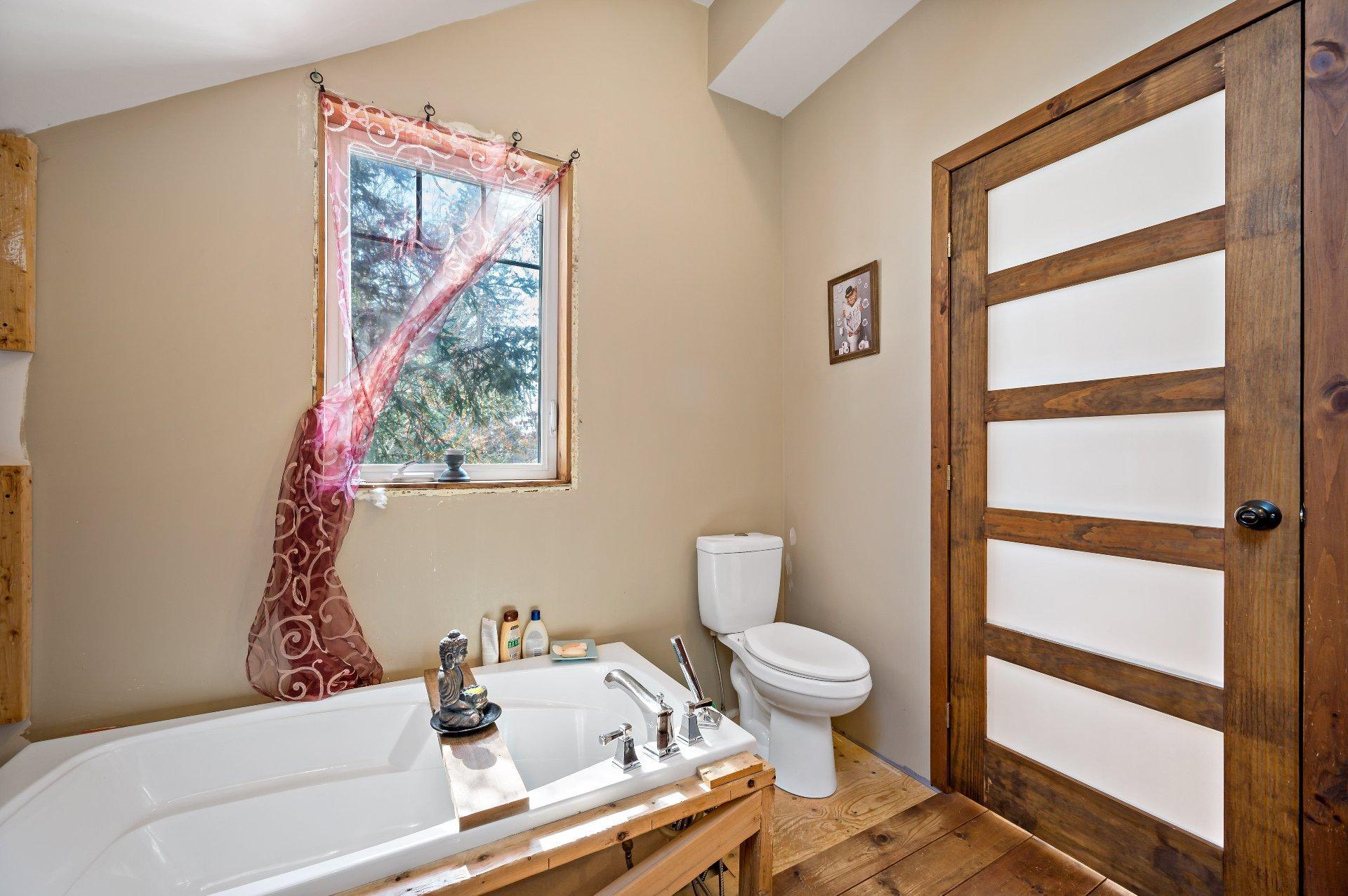 









465


Imp. L.-P.-Lesage

,
Saint-Émile-de-Suffolk,




QC
J0T1K0

