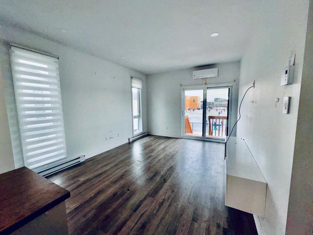 









120


Rue du Pirée

,
Gatineau (Aylmer),




QC
J9J4A7

