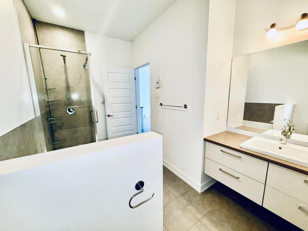 









120


Rue du Pirée

,
Gatineau (Aylmer),




QC
J9J4A7

