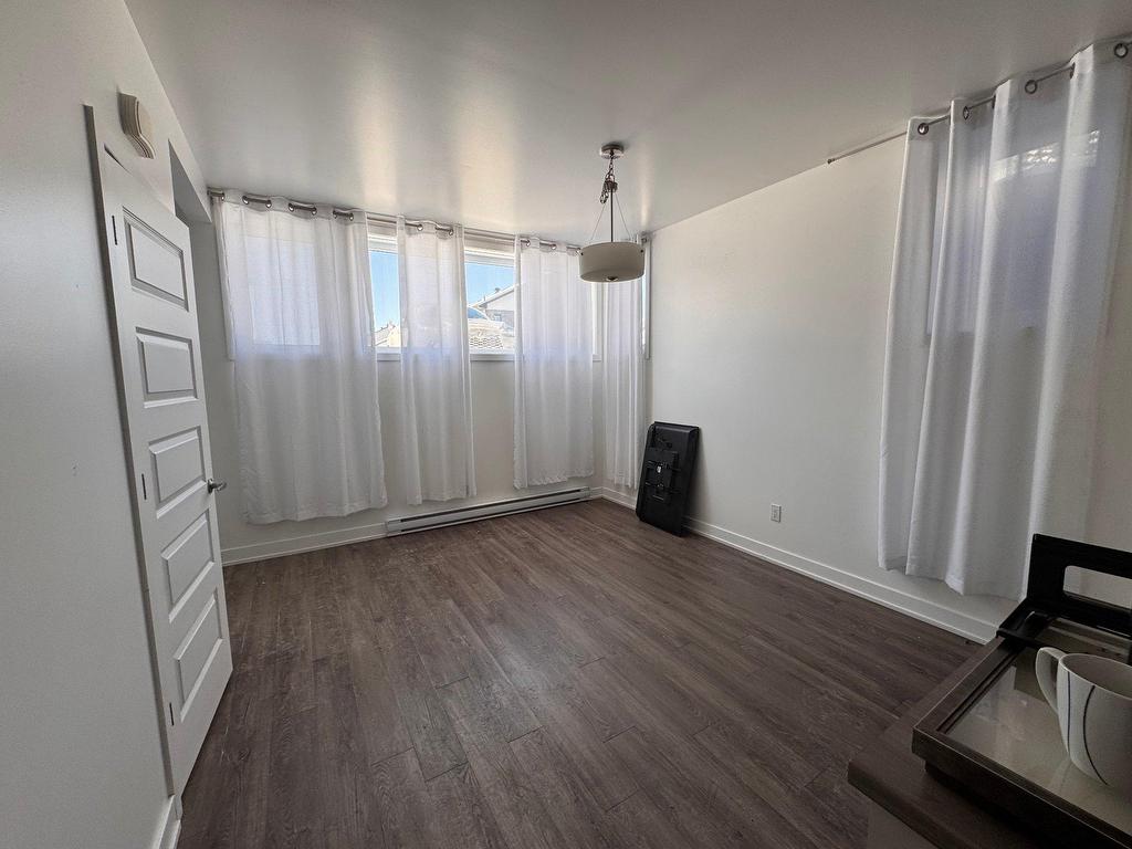 









120


Rue du Pirée

,
Gatineau (Aylmer),




QC
J9J4A7

