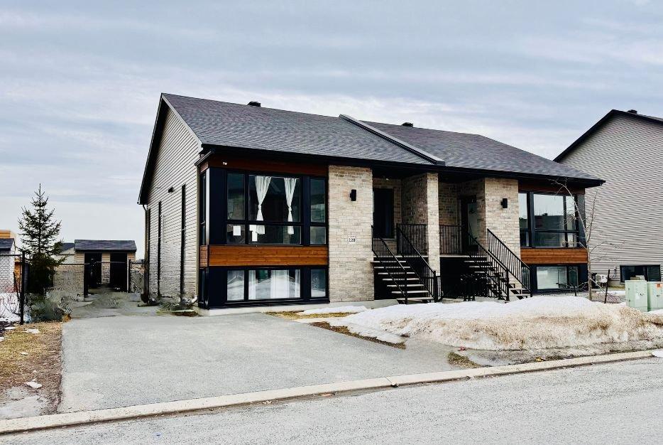 









120


Rue du Pirée

,
Gatineau (Aylmer),




QC
J9J4A7


