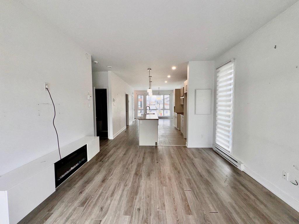 









120


Rue du Pirée

,
Gatineau (Aylmer),




QC
J9J4A7

