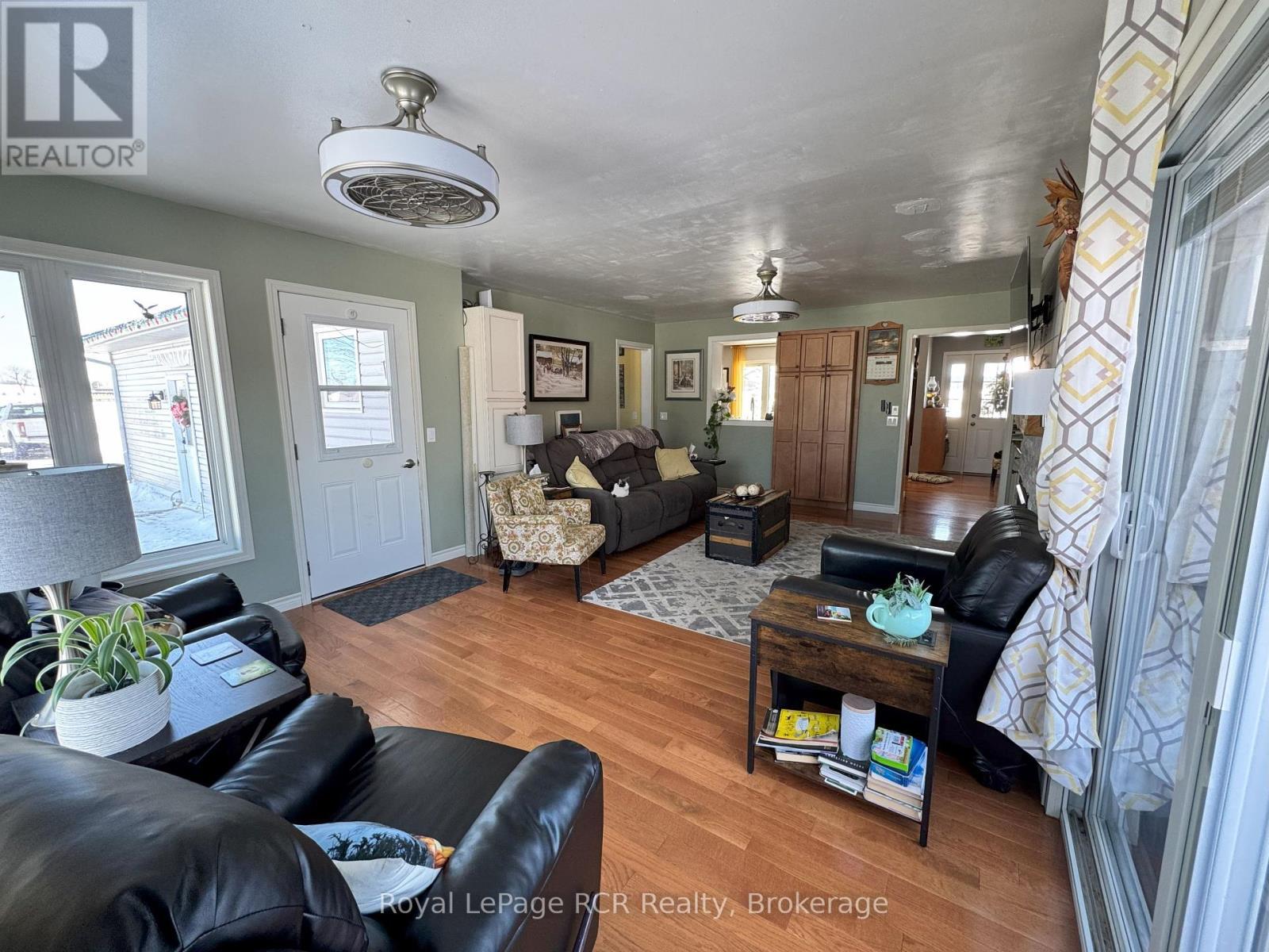 












409155 GREY RD 4

,
Grey Highlands,







Ontario
N0C1M0

