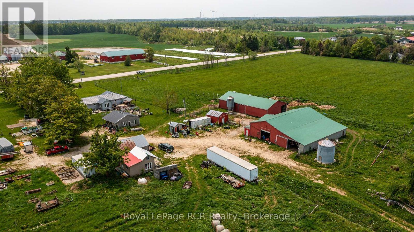 












409155 GREY RD 4

,
Grey Highlands,







Ontario
N0C1M0

