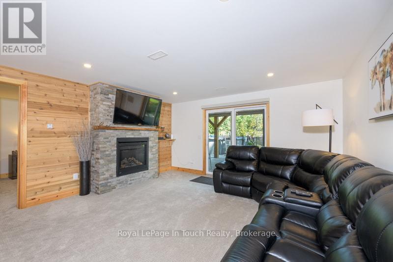 












149 JOHN BUCHLER ROAD

,
Georgian Bay (Baxter),




Ontario
L0K1S0

