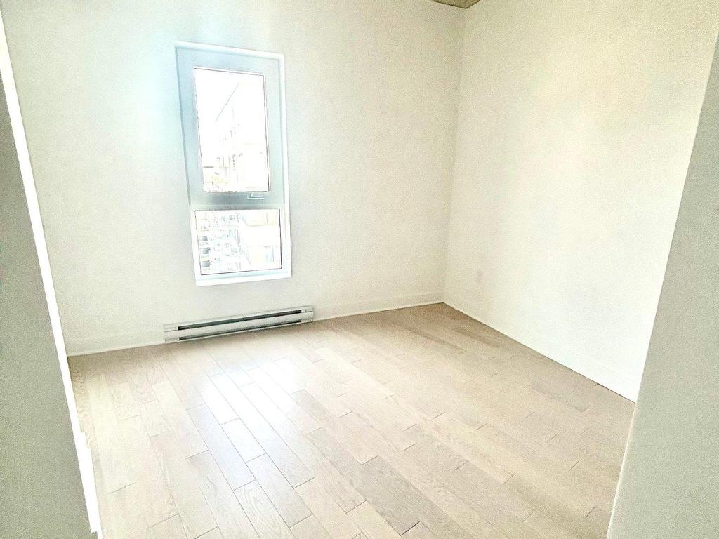 









100


Rue Murray

, 2408,
Le Sud-Ouest (Montréal),




QC
H3C1A2

