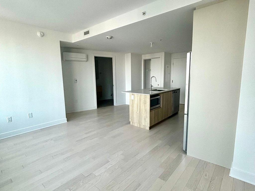 









100


Rue Murray

, 2408,
Le Sud-Ouest (Montréal),




QC
H3C1A2

