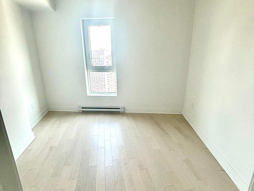 









100


Rue Murray

, 2408,
Le Sud-Ouest (Montréal),




QC
H3C1A2

