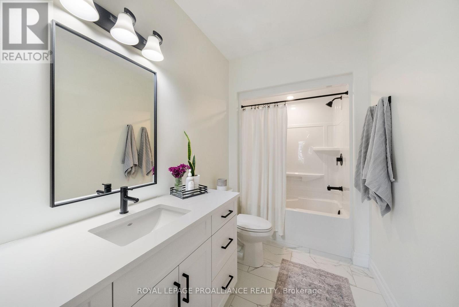 












50 BARLEY TRAIL

,
Stirling-Rawdon (Stirling Ward),




Ontario
K0K3E0

