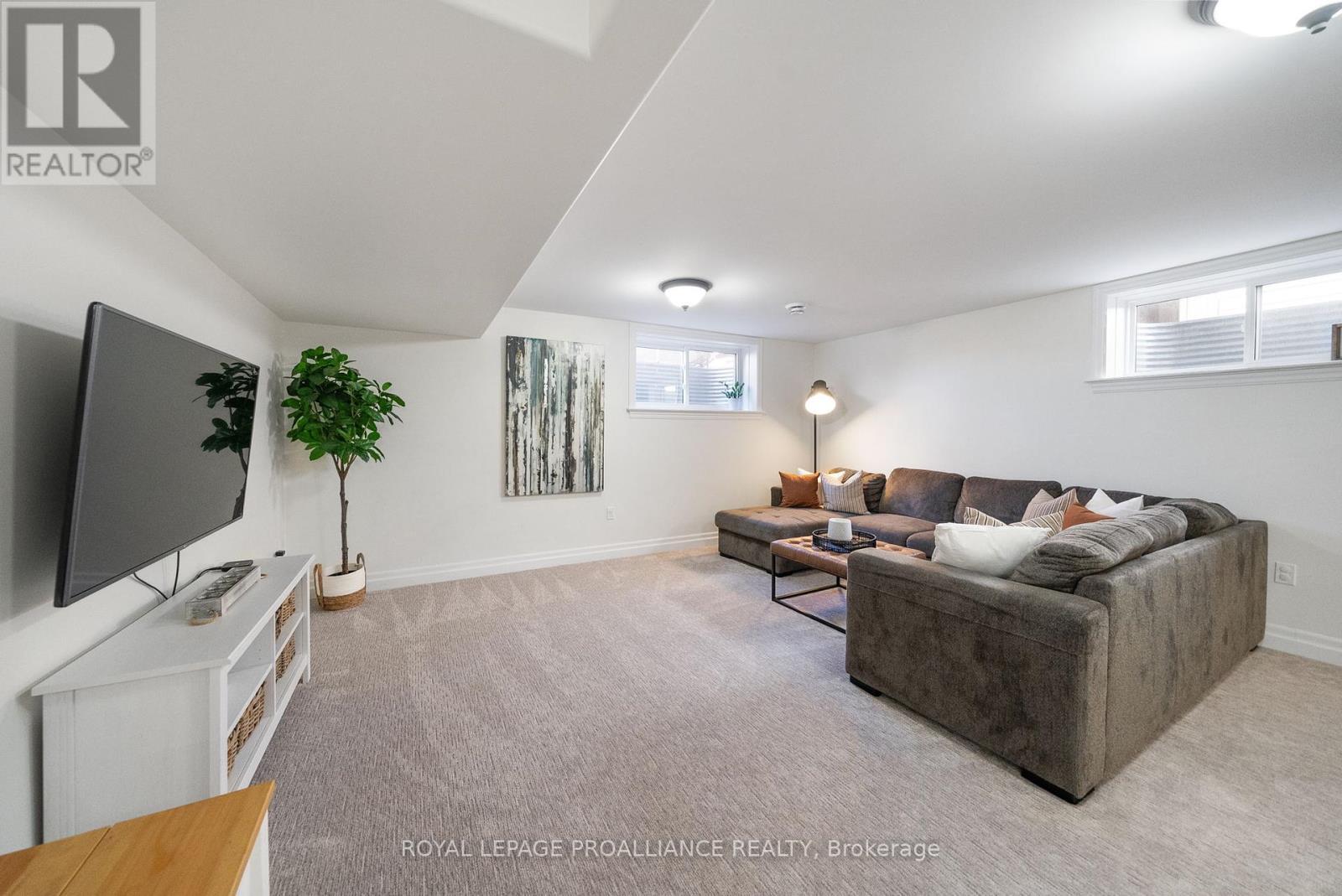 












50 BARLEY TRAIL

,
Stirling-Rawdon (Stirling Ward),




Ontario
K0K3E0

