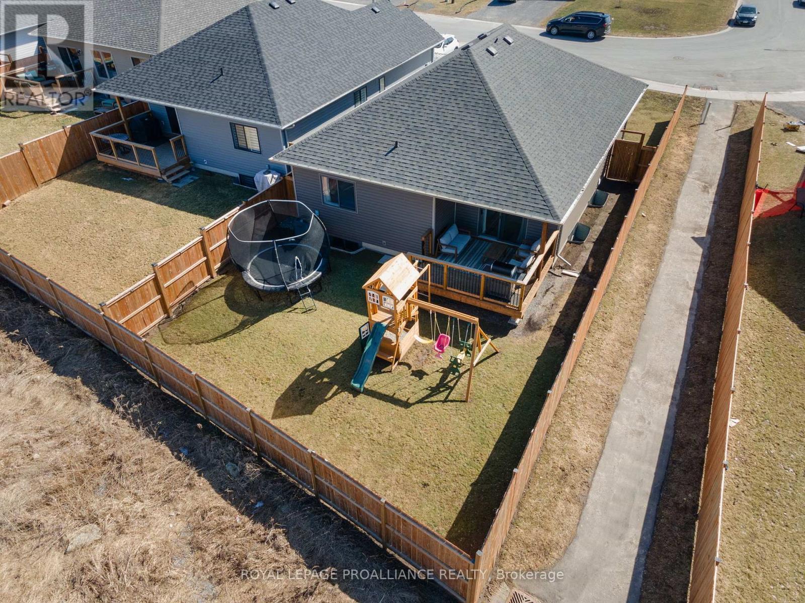 












50 BARLEY TRAIL

,
Stirling-Rawdon (Stirling Ward),




Ontario
K0K3E0

