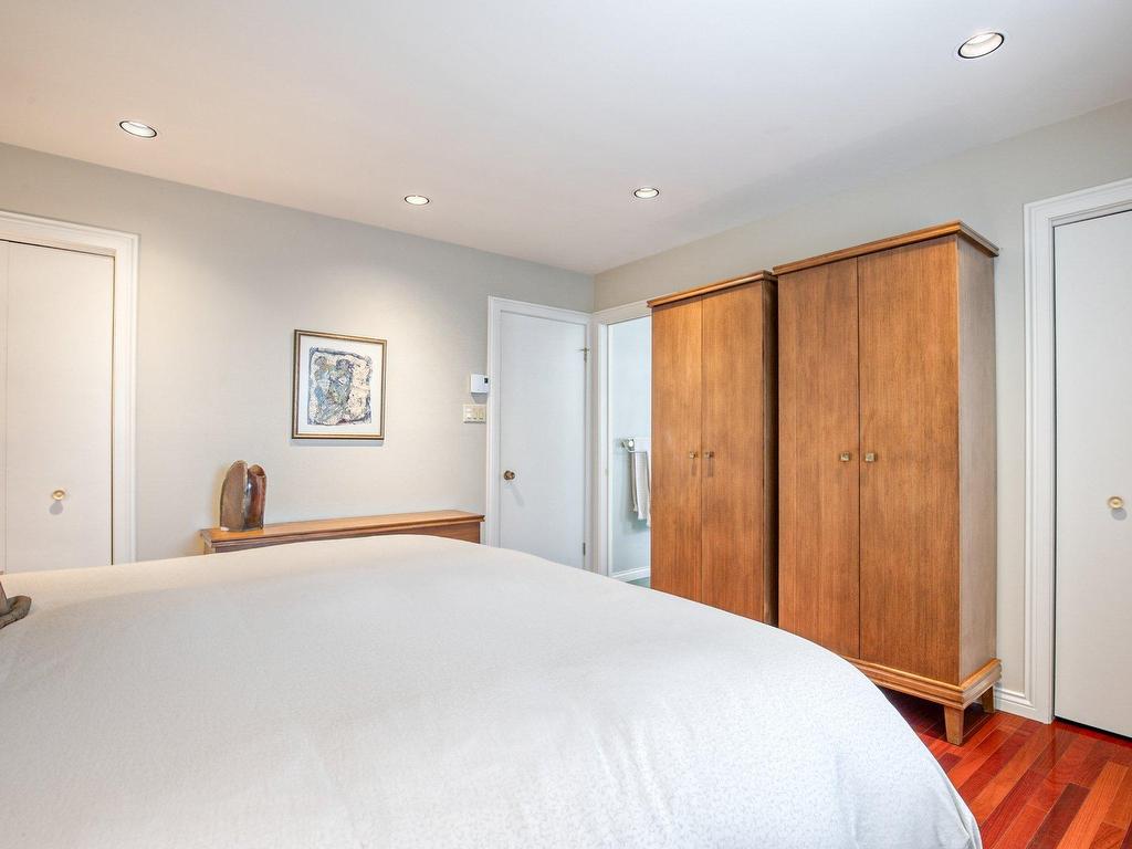 









161


Rue Frontenac O.

,
Saint-Bruno-de-Montarville,




QC
J3V5J4

