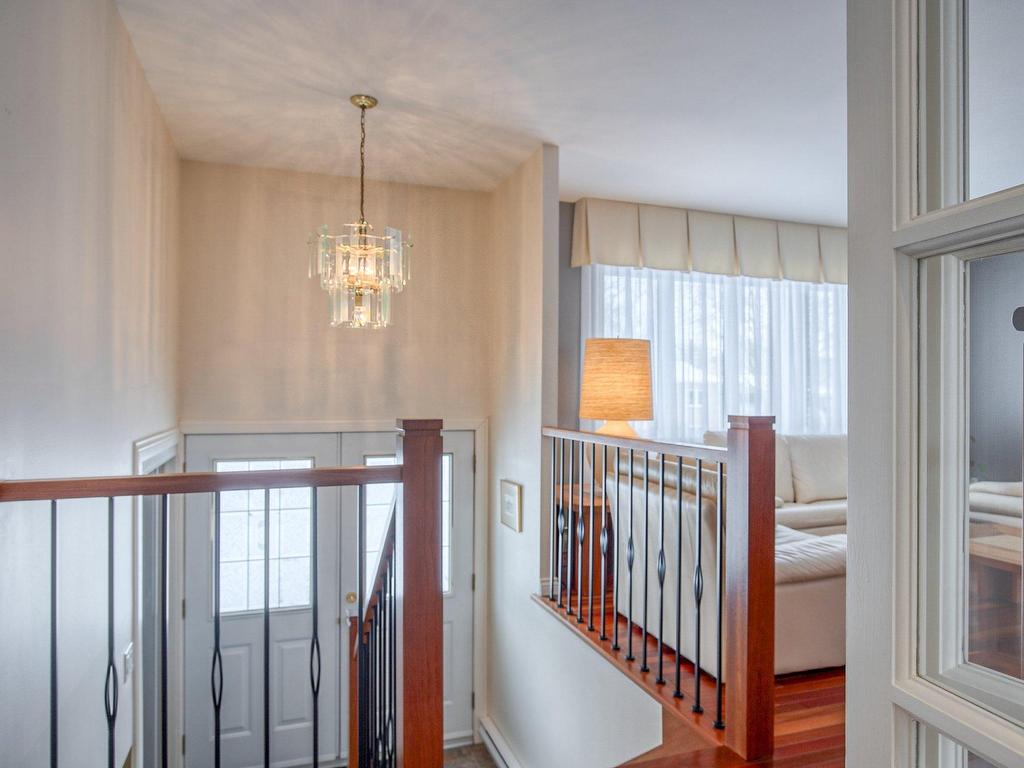 









161


Rue Frontenac O.

,
Saint-Bruno-de-Montarville,




QC
J3V5J4

