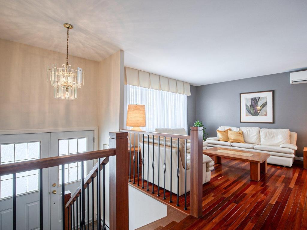 









161


Rue Frontenac O.

,
Saint-Bruno-de-Montarville,




QC
J3V5J4

