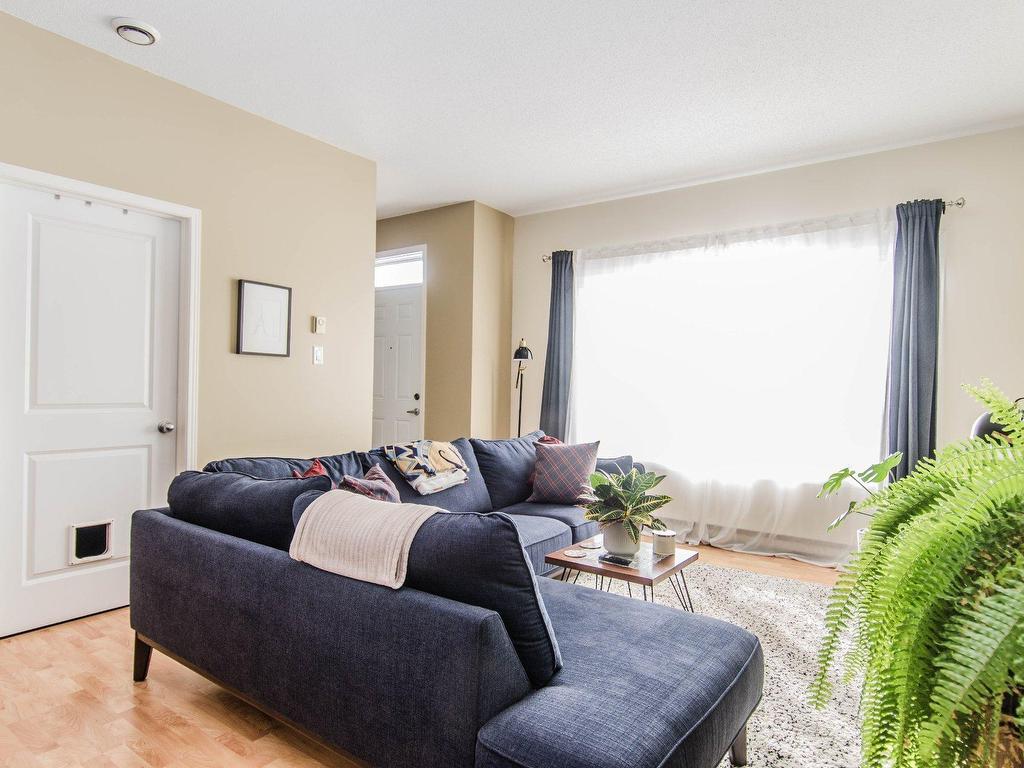 









282


Boul. du Plateau

, 2,
Gatineau (Hull),




QC
J9A3S5


