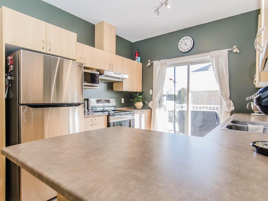 









282


Boul. du Plateau

, 2,
Gatineau (Hull),




QC
J9A3S5

