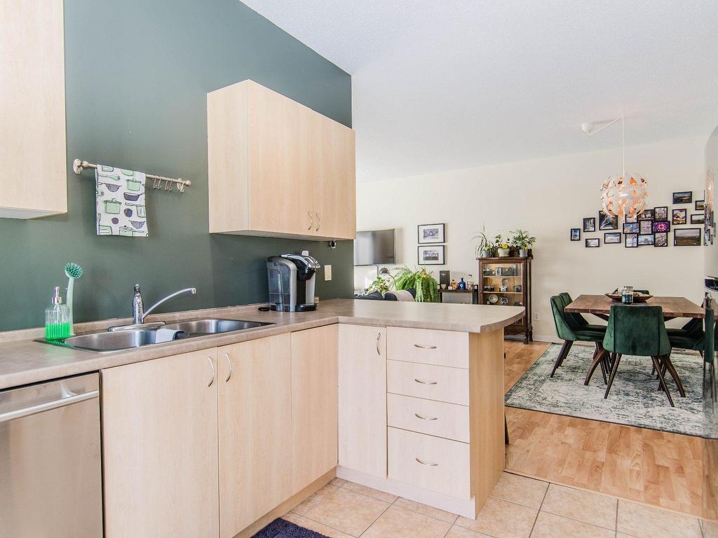 









282


Boul. du Plateau

, 2,
Gatineau (Hull),




QC
J9A3S5

