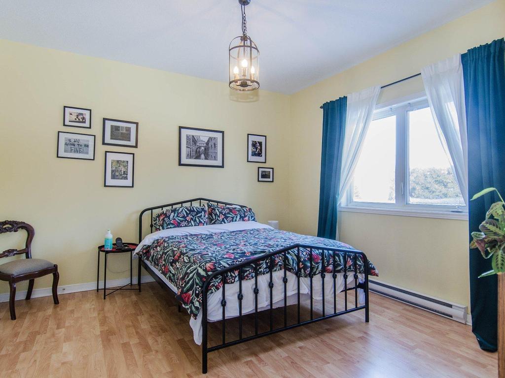 









282


Boul. du Plateau

, 2,
Gatineau (Hull),




QC
J9A3S5


