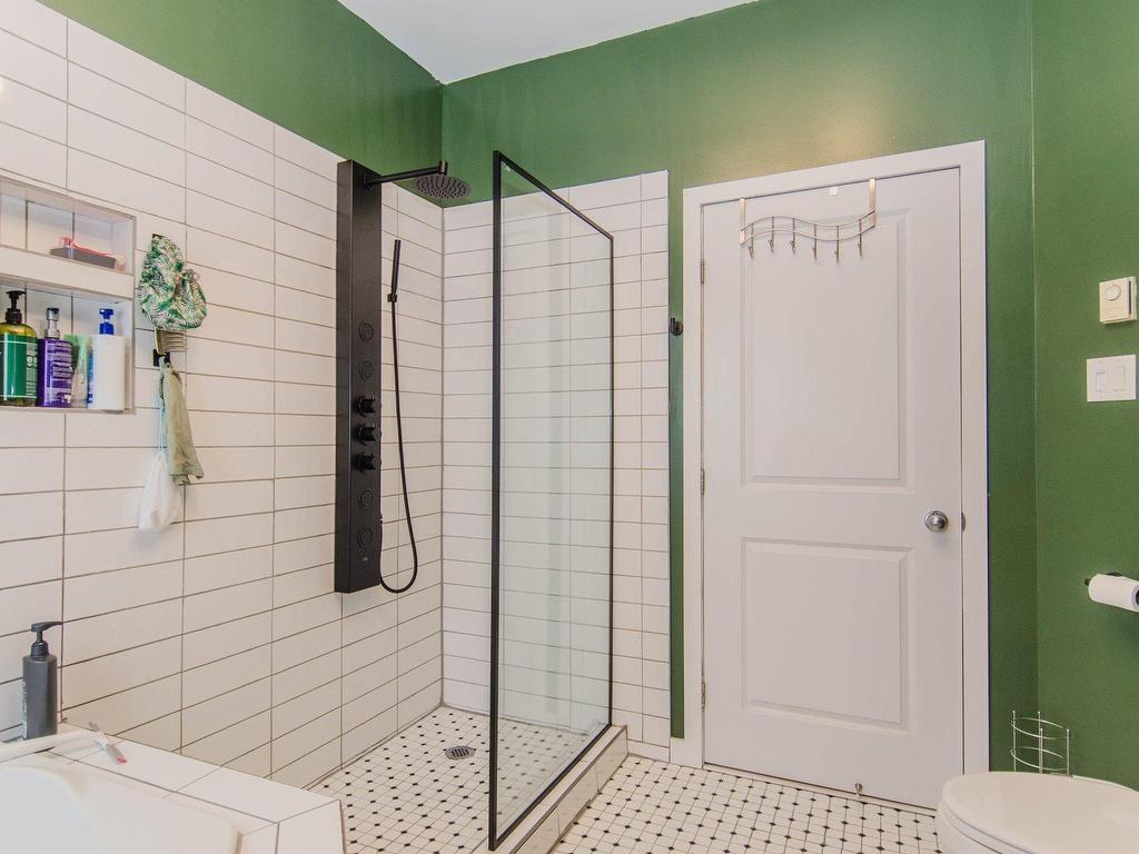 









282


Boul. du Plateau

, 2,
Gatineau (Hull),




QC
J9A3S5

