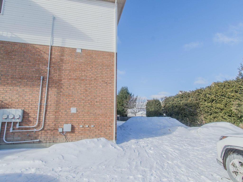 









282


Boul. du Plateau

, 2,
Gatineau (Hull),




QC
J9A3S5

