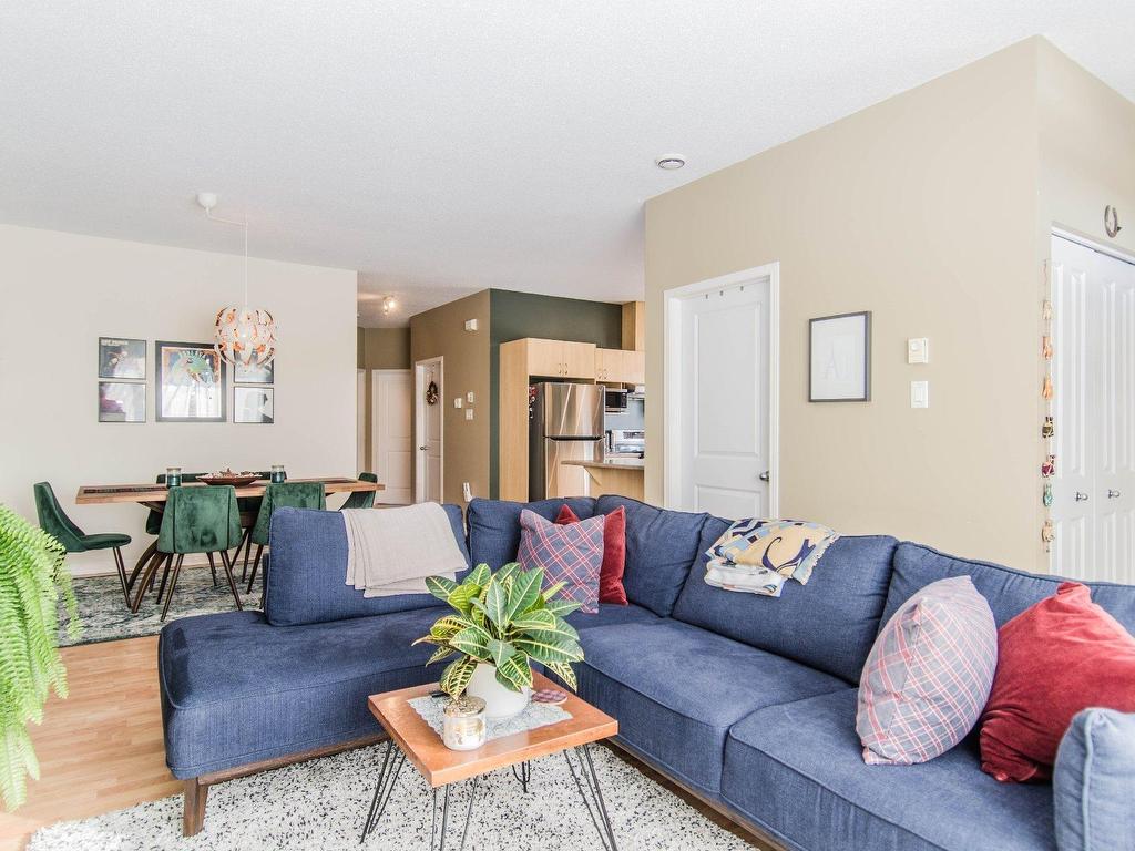 









282


Boul. du Plateau

, 2,
Gatineau (Hull),




QC
J9A3S5

