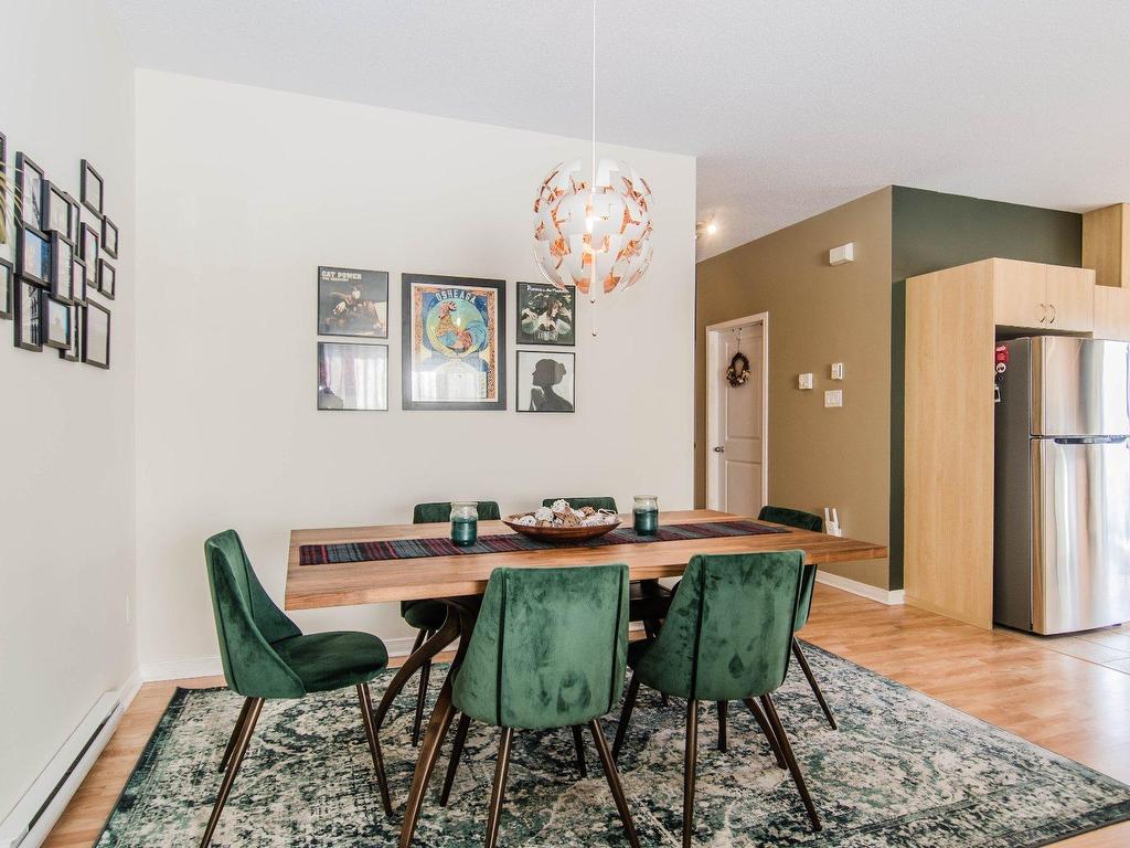 









282


Boul. du Plateau

, 2,
Gatineau (Hull),




QC
J9A3S5

