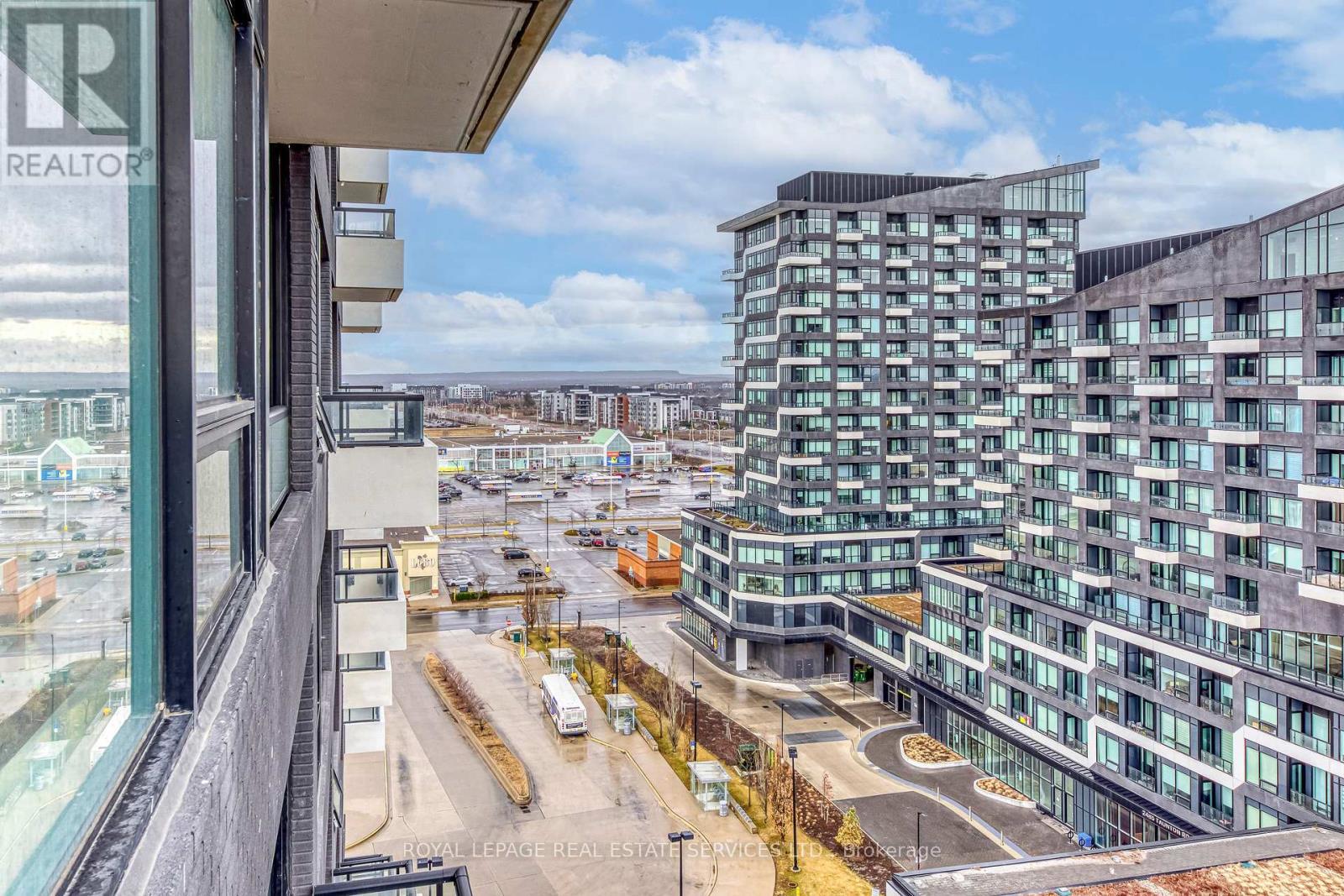 












1108 - 297 OAK WALK DRIVE

,
Oakville,




Ontario
L6H3R6

