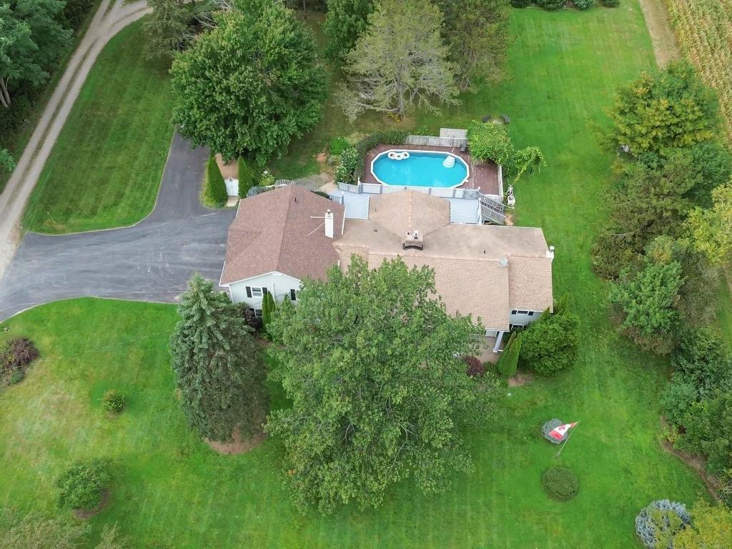 












6585 Highway 221

,
Lakeville,




NS
B4N 3V7

