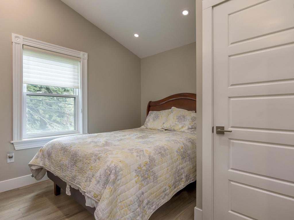 












6585 Highway 221

,
Lakeville,




NS
B4N 3V7

