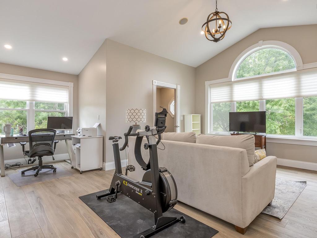 












6585 Highway 221

,
Lakeville,




NS
B4N 3V7

