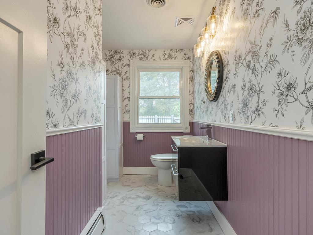 












6585 Highway 221

,
Lakeville,




NS
B4N 3V7

