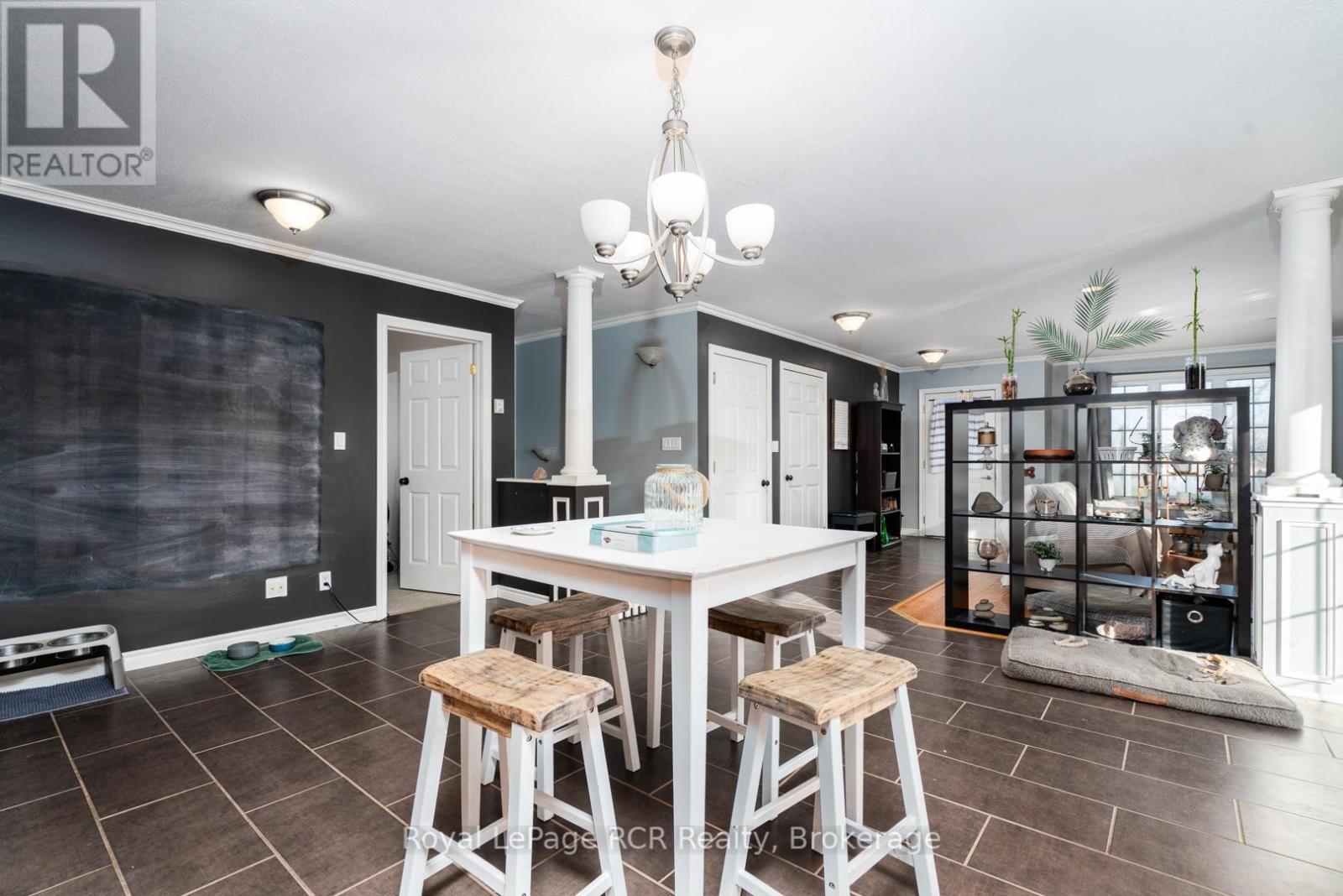 












625 WALLACE AVENUE S

,
North Perth (Listowel),




Ontario
N4W1Y7


