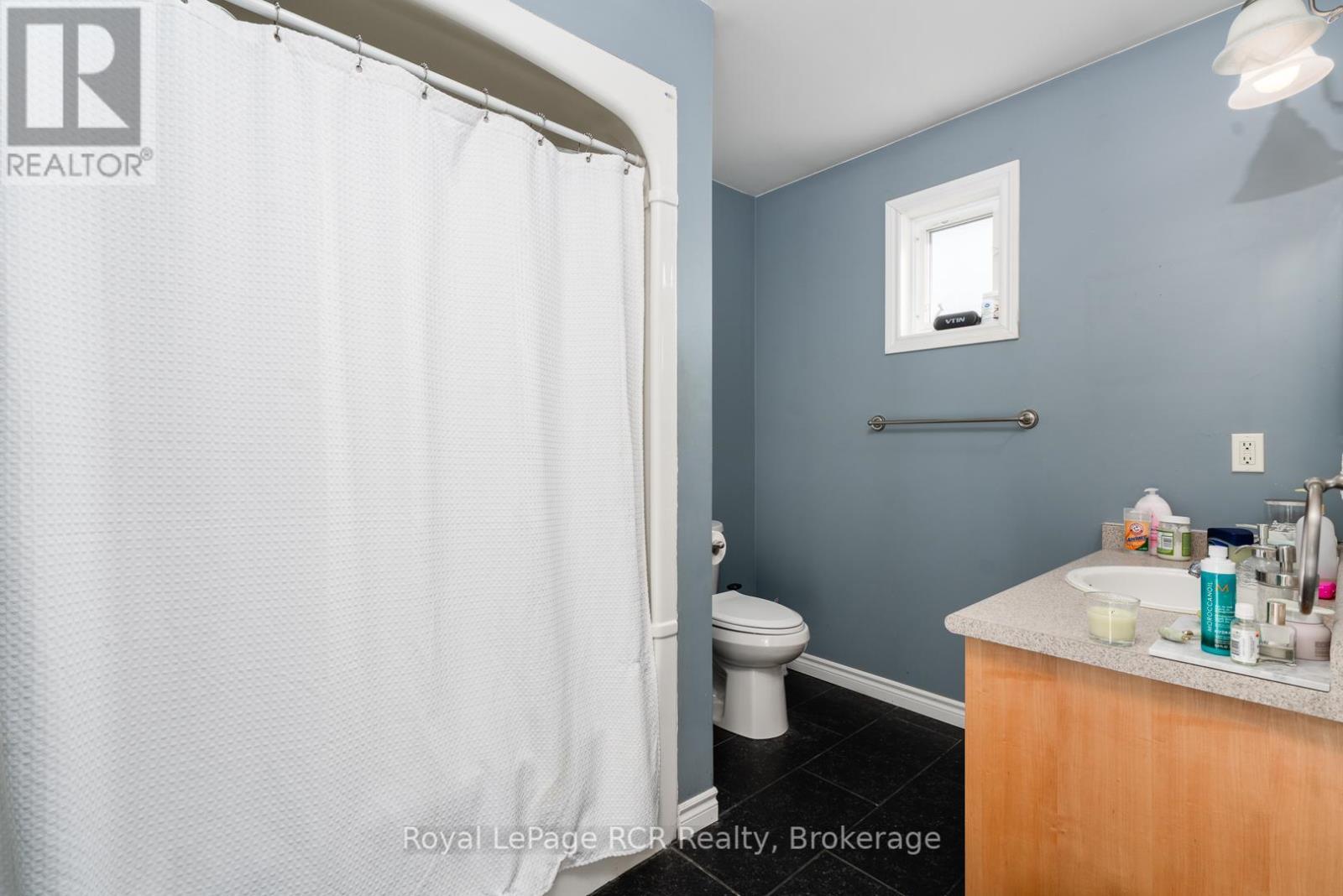












625 WALLACE AVENUE S

,
North Perth (Listowel),




Ontario
N4W1Y7


