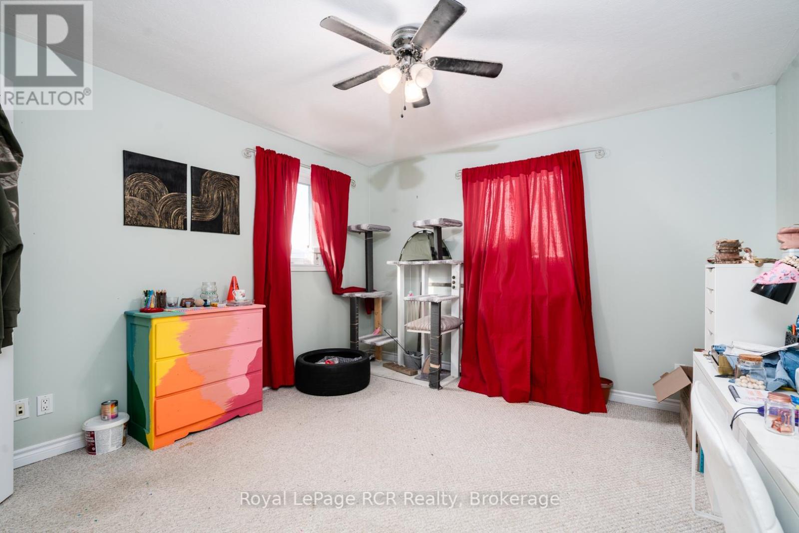 












625 WALLACE AVENUE S

,
North Perth (Listowel),




Ontario
N4W1Y7

