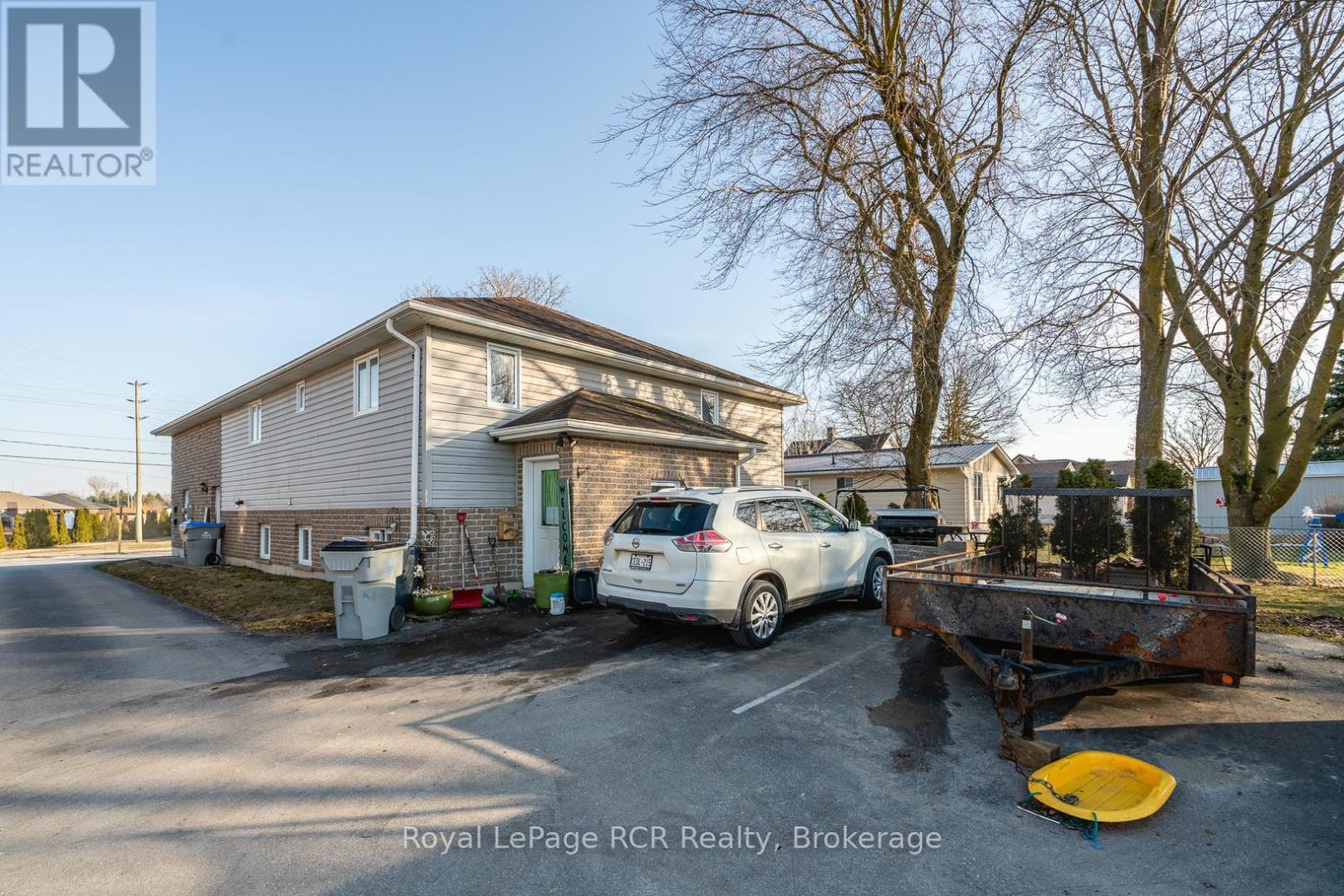 












625 WALLACE AVENUE S

,
North Perth (Listowel),




Ontario
N4W1Y7

