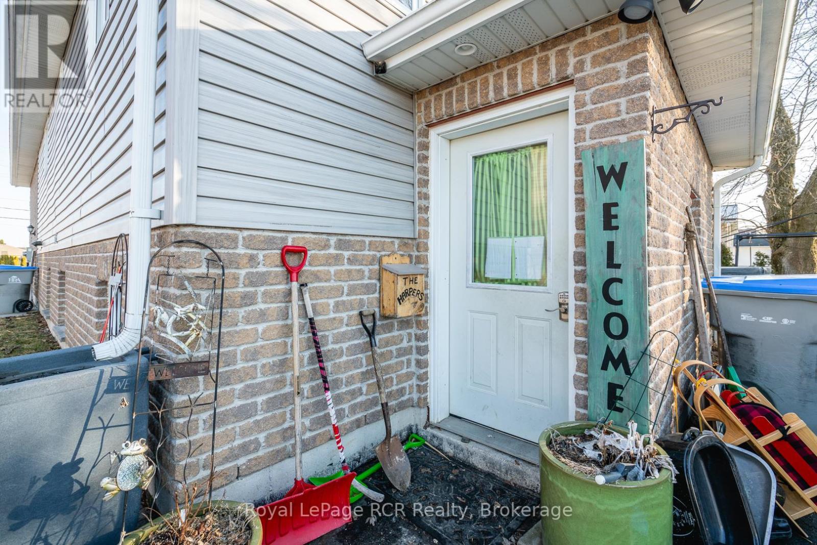 












625 WALLACE AVENUE S

,
North Perth (Listowel),




Ontario
N4W1Y7

