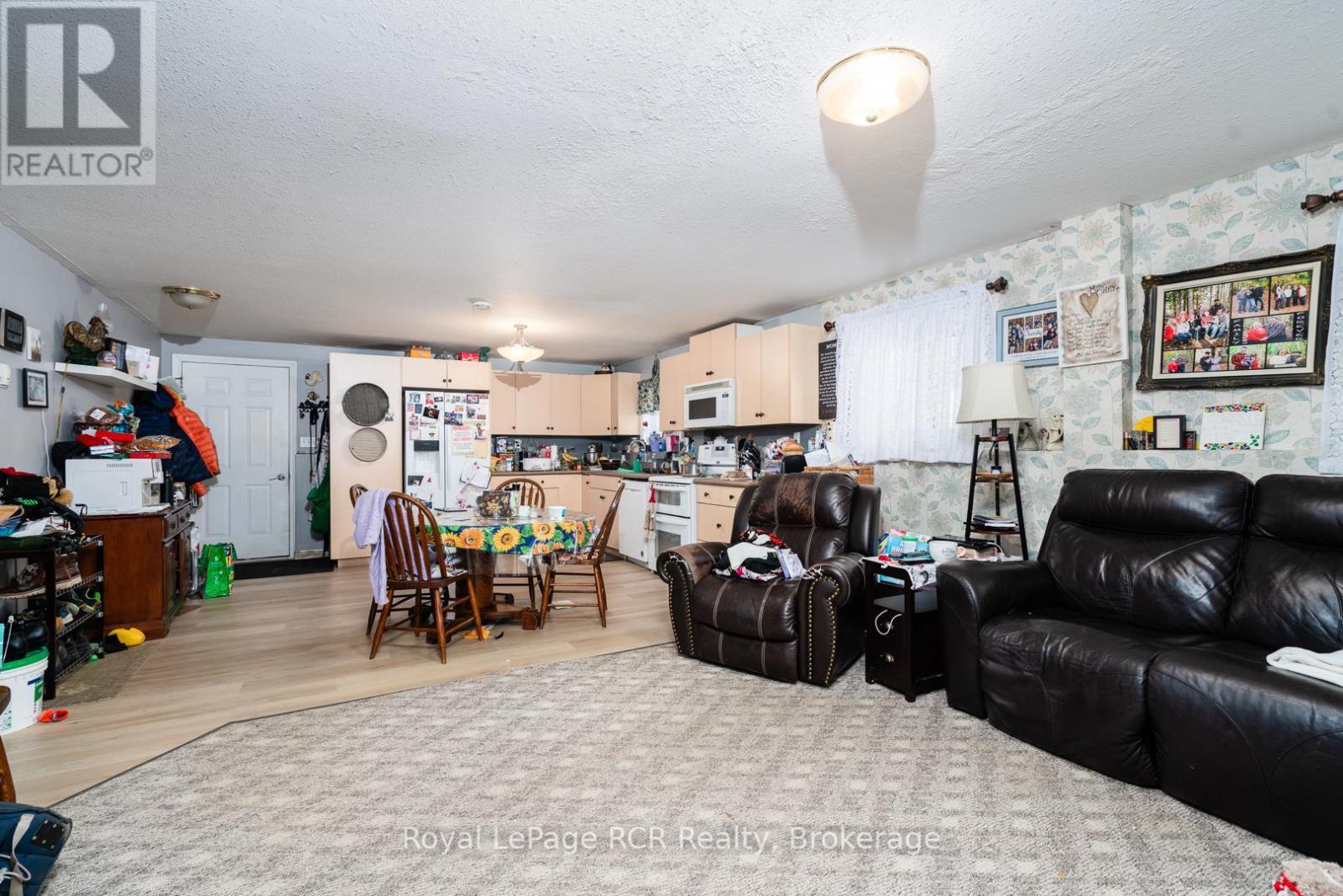 












625 WALLACE AVENUE S

,
North Perth (Listowel),




Ontario
N4W1Y7


