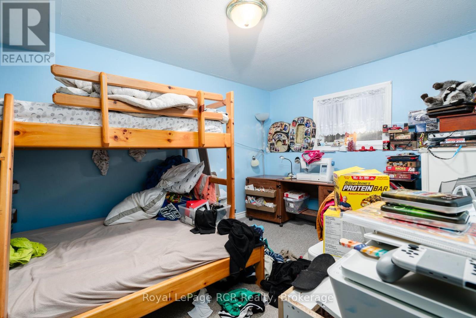 












625 WALLACE AVENUE S

,
North Perth (Listowel),




Ontario
N4W1Y7

