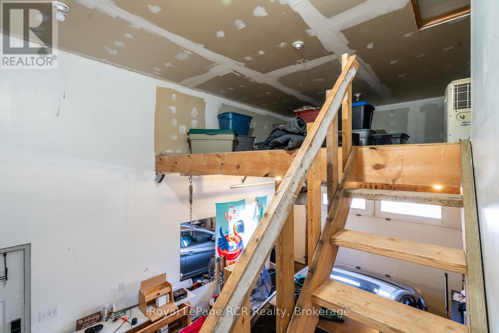 












625 WALLACE AVENUE S

,
North Perth (Listowel),




Ontario
N4W1Y7

