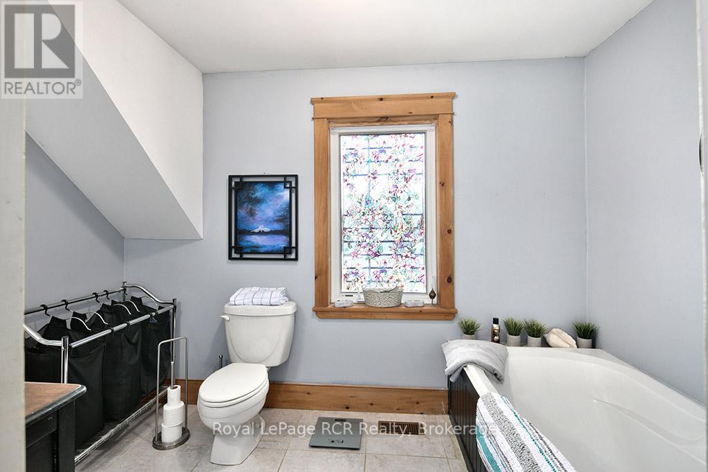 












493759 BAPTIST CHURCH ROAD

,
West Grey,




Ontario
N0C1K0

