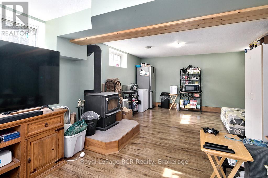 












493759 BAPTIST CHURCH ROAD

,
West Grey,




Ontario
N0C1K0

