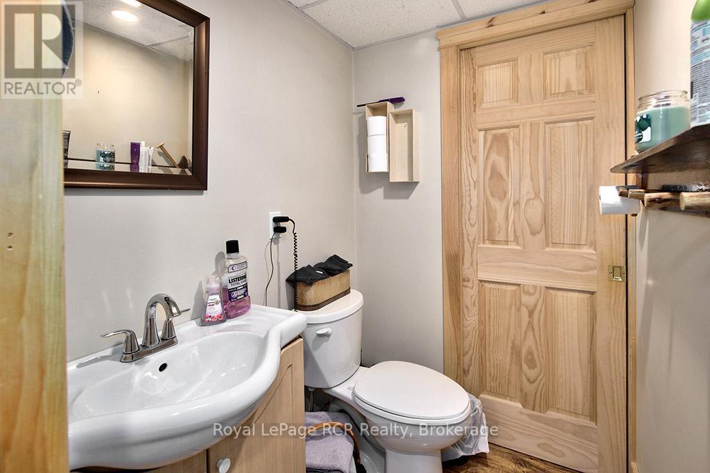












493759 BAPTIST CHURCH ROAD

,
West Grey,




Ontario
N0C1K0

