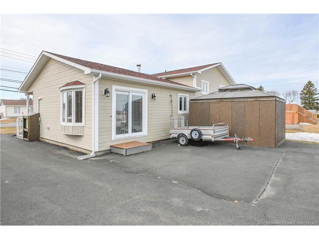 









3410


rue Centenaire

ST,
Tracadie,




NB
E1X 1A6

