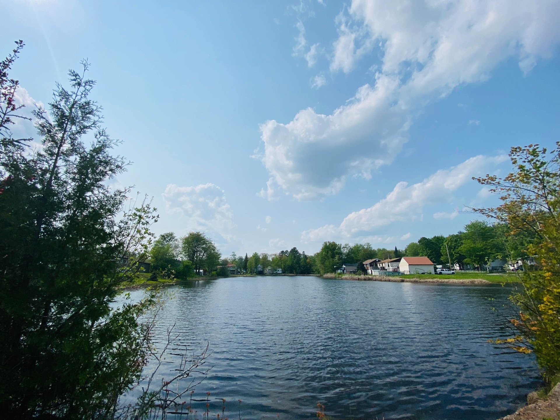 












Rue Pierre

,
Saint-Lin/Laurentides,







QC
J5M1V9


