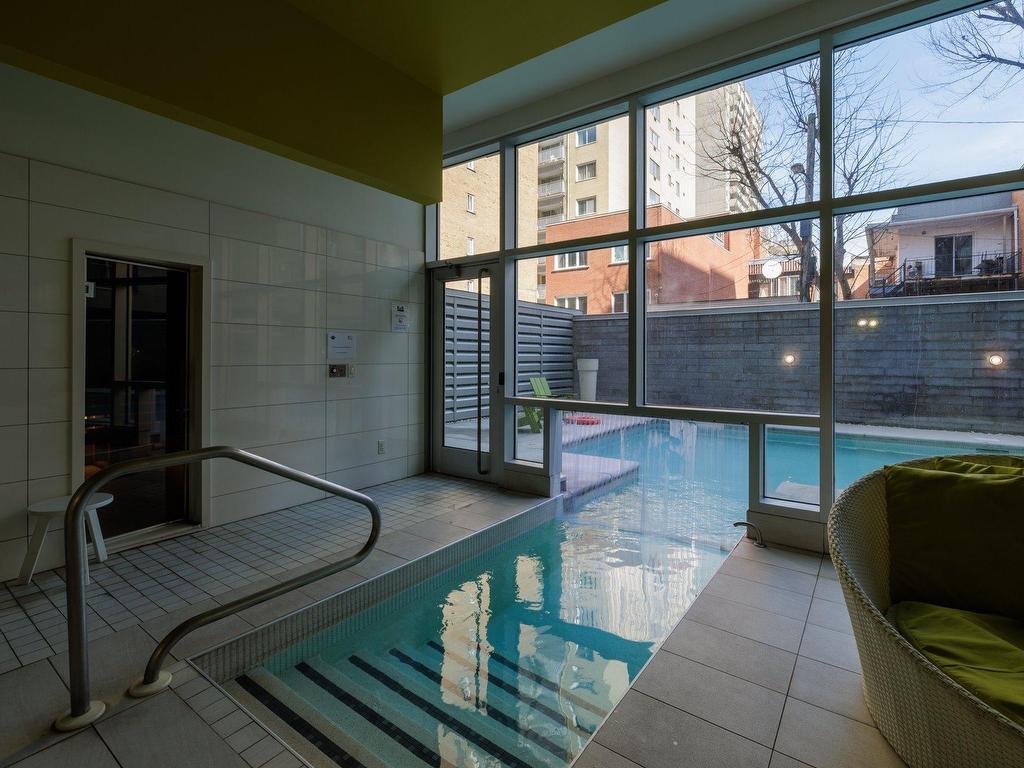









1414


Rue Chomedey

, 2045,
Montréal (Ville-Marie),




QC
H3H0A2

