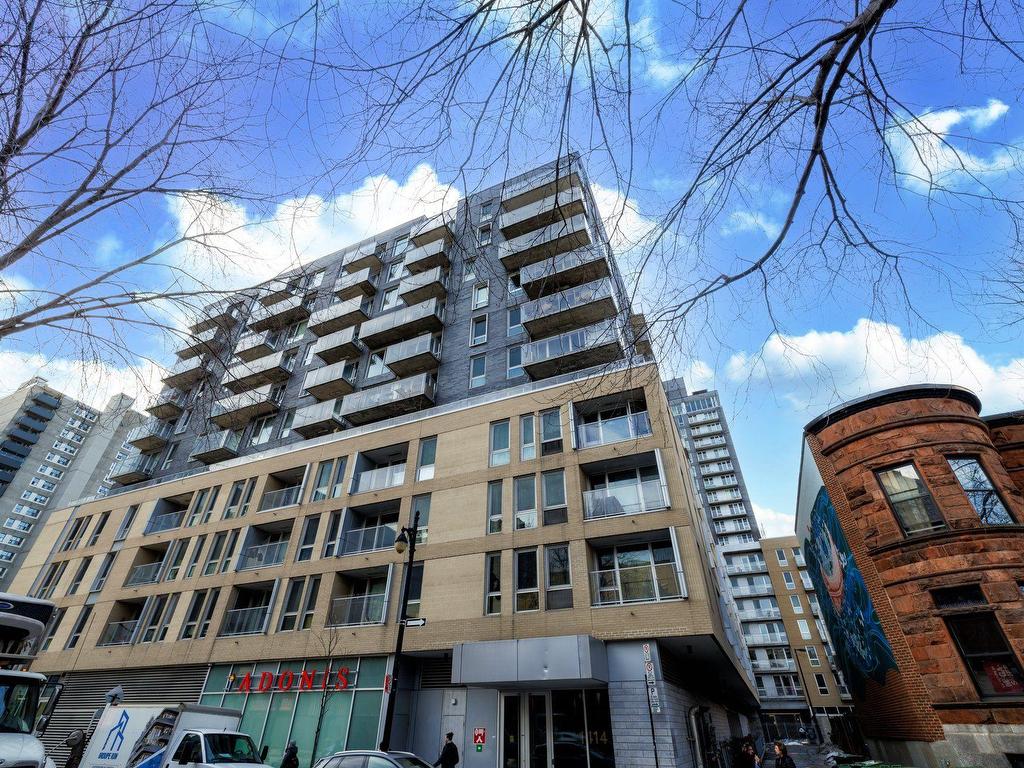 









1414


Rue Chomedey

, 2045,
Montréal (Ville-Marie),




QC
H3H0A2

