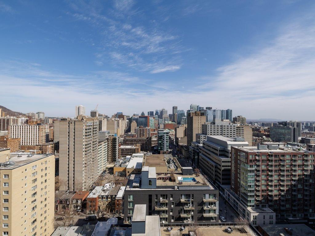









1414


Rue Chomedey

, 2045,
Montréal (Ville-Marie),




QC
H3H0A2

