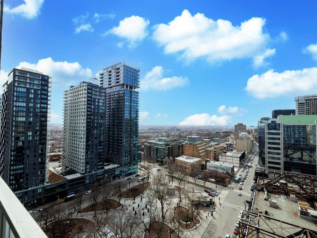 









1414


Rue Chomedey

, 2045,
Montréal (Ville-Marie),




QC
H3H0A2

