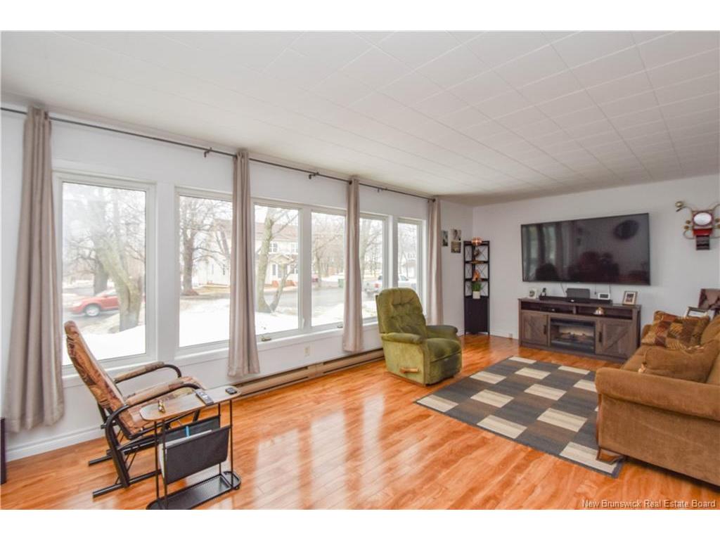 









3555


rue Principale

ST,
Tracadie,




NB
E1X 1C9

