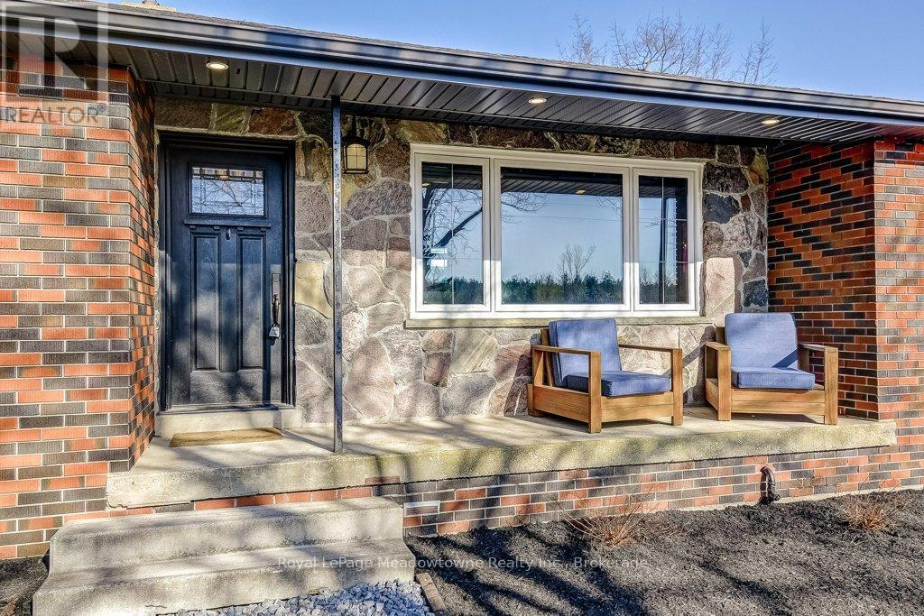 












986 WESTOVER ROAD

,
Hamilton,




Ontario
N0B1L0

